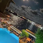 מלון Villas Sozopol סוזופול