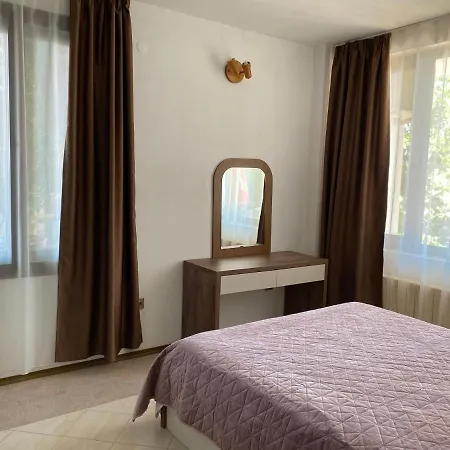 Hotel Villas Sozopol 2*